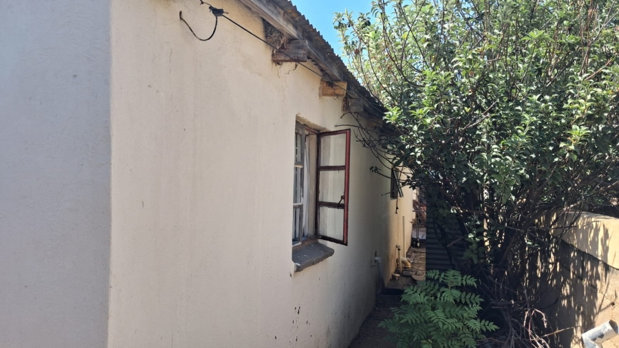 5 Bedroom Property for Sale in Mabopane Unit A North West